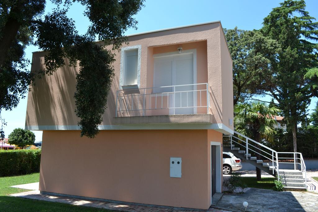 Apartments Lungomare 우마그 외부 사진