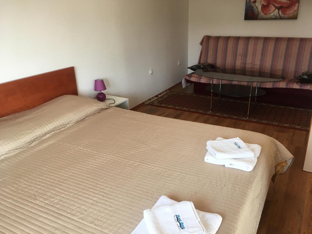 Apartments Lungomare 우마그 외부 사진